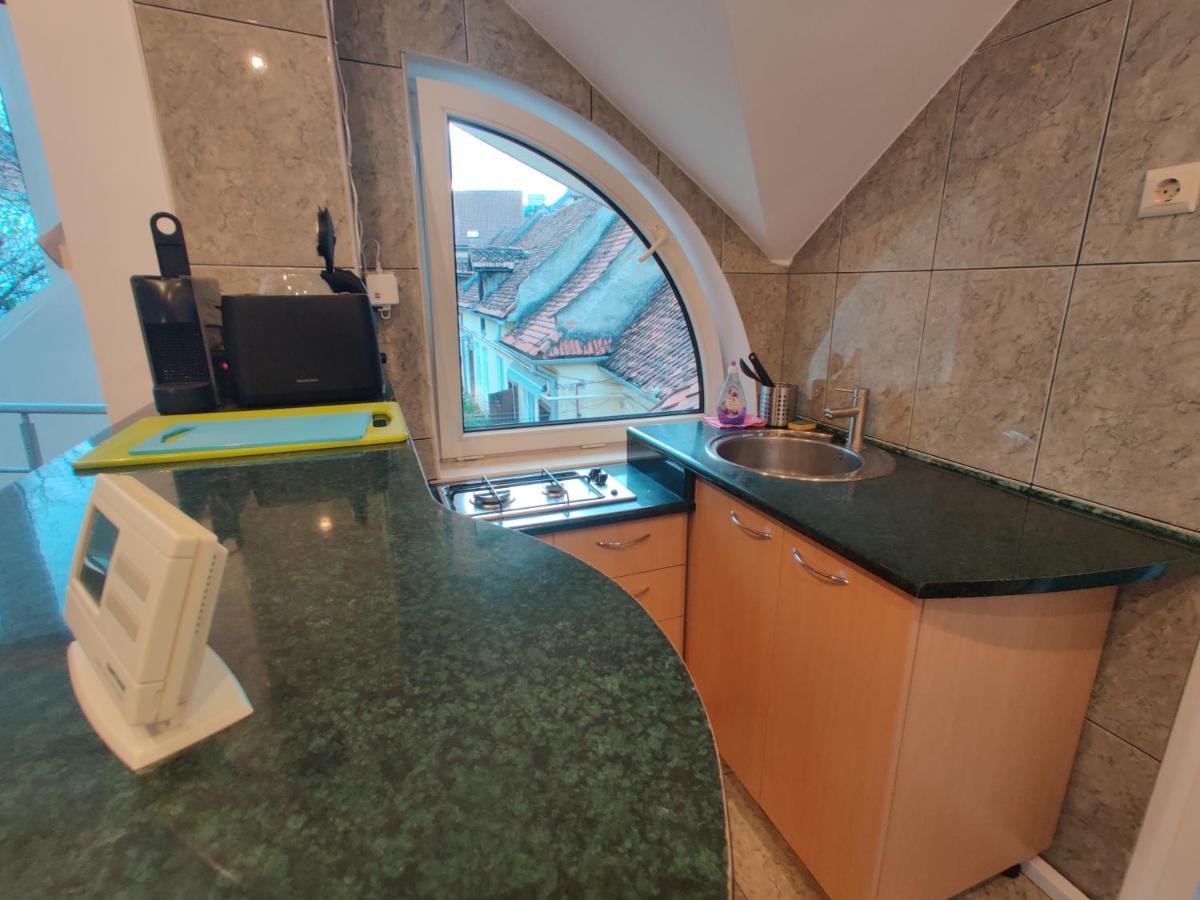 Split Crib - Chill Studio In Historic Μπρασόβ Εξωτερικό φωτογραφία