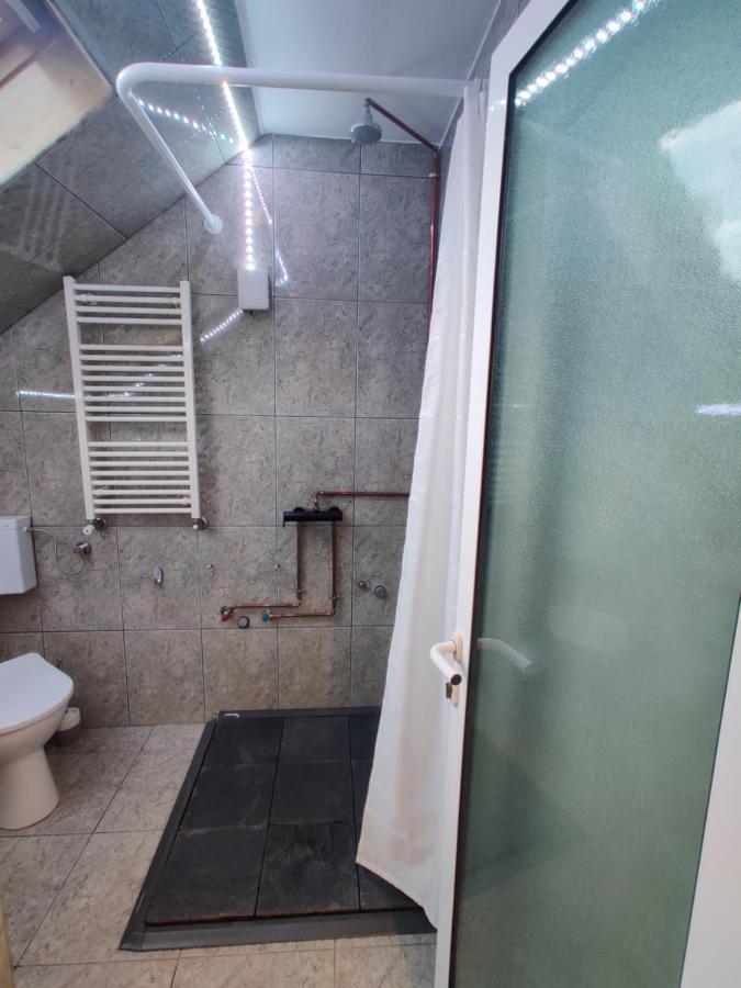 Split Crib - Chill Studio In Historic Μπρασόβ Εξωτερικό φωτογραφία